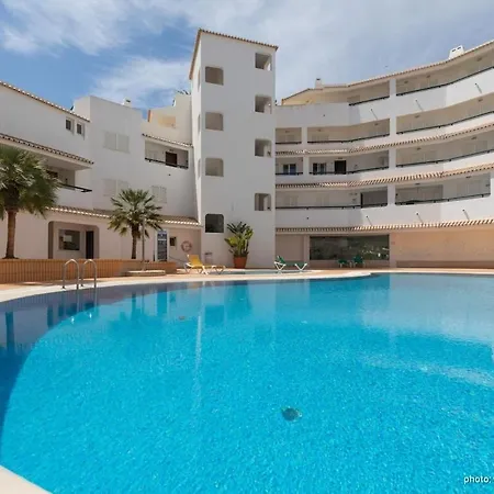 Apartment Club Nautilus Calixtos Mit Meerblick * Porches (Algarve)